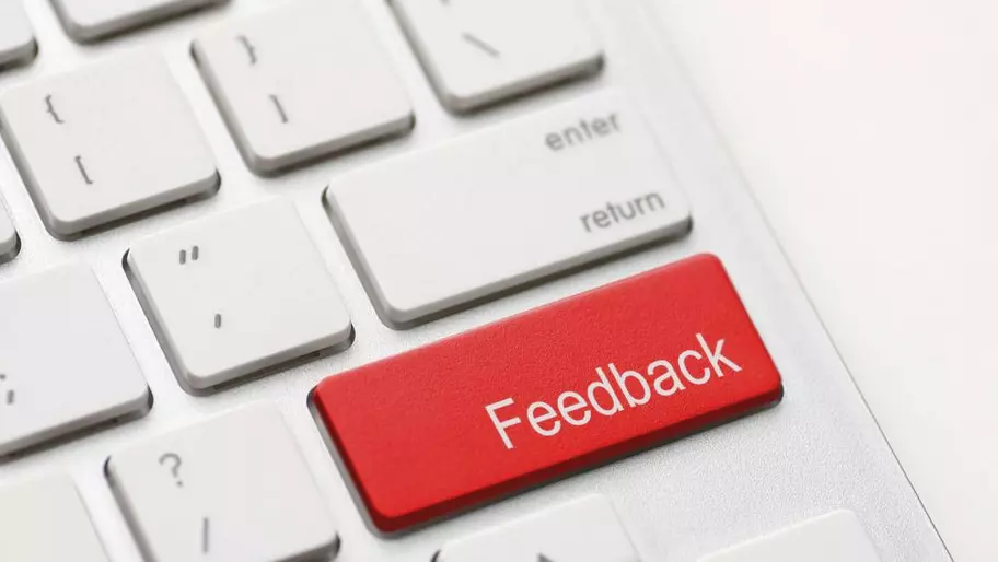Red Feedback button on a keyboard