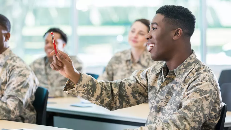 members of the military sitting in classroom eager to learn how to become entrepreneurs