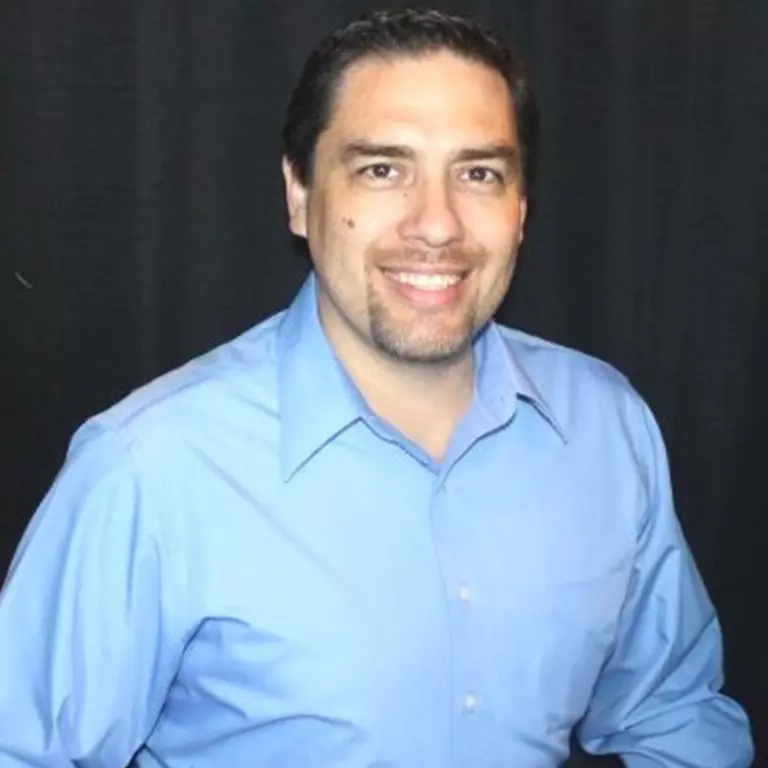 Michael-Cox-Zag-Worx