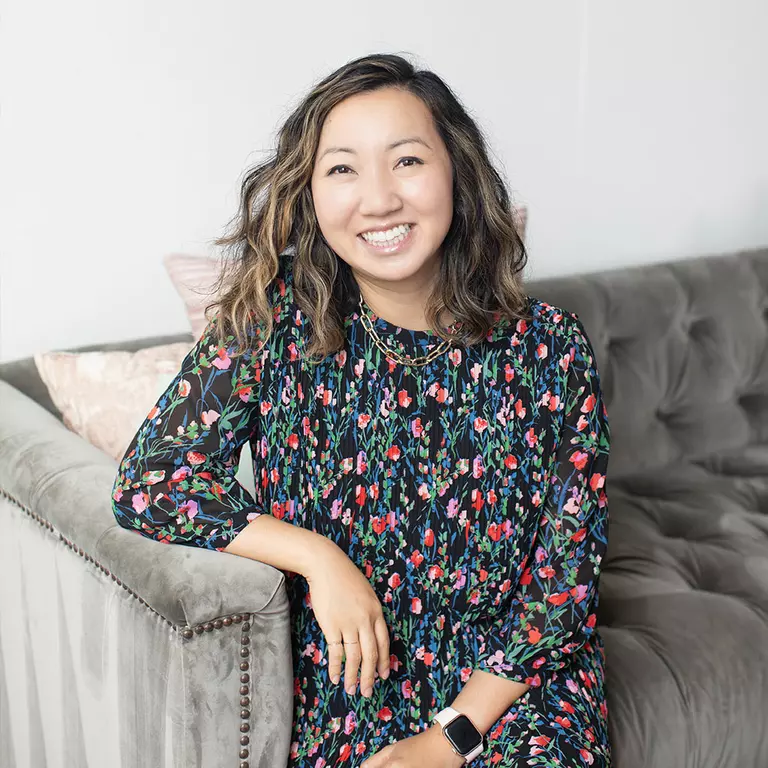 Eileen Lee - The Lola