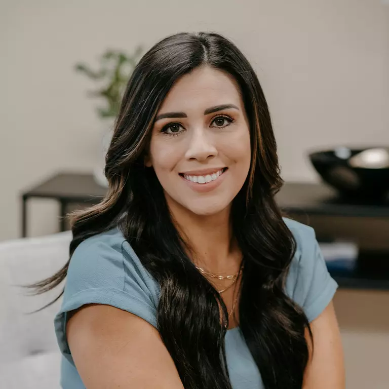 Monica-Helvie-Licensed-Therapist-and-Coach