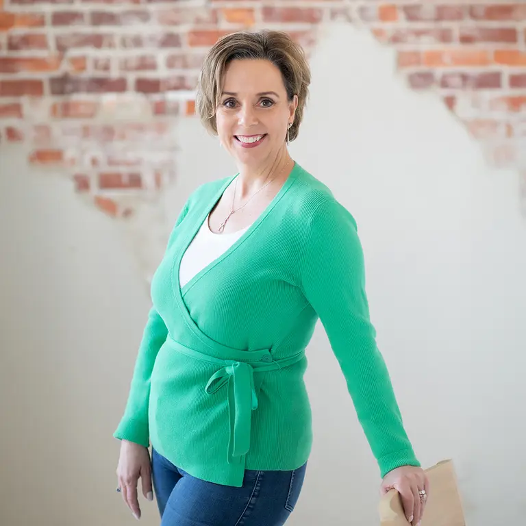Lesle Lane - Studio 13 Photography