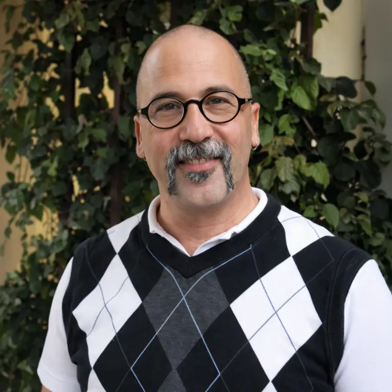 Gary Mendelson-The Massage Garage